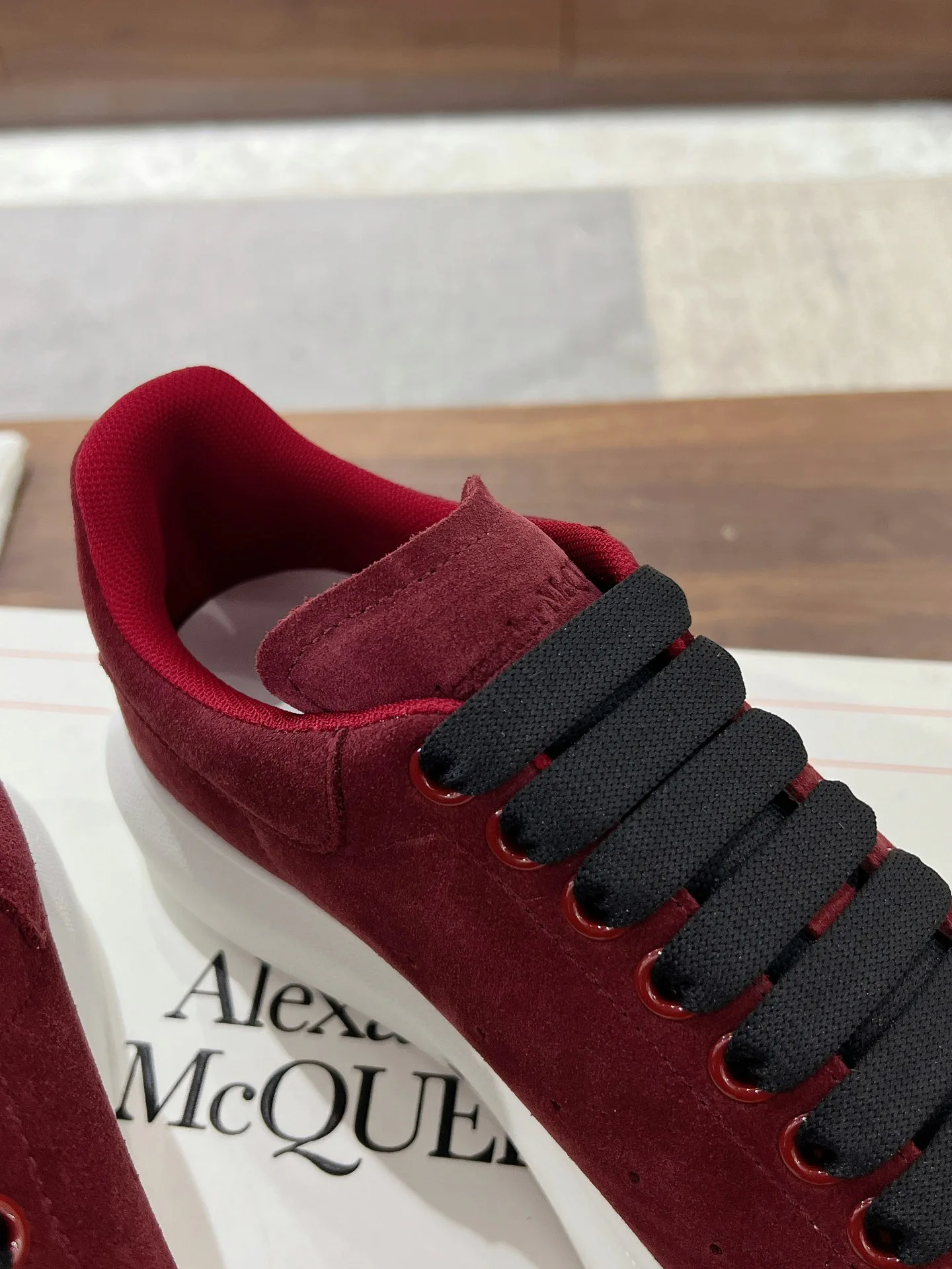 Кроссовки Женские Alexander Mcqueen 19525657