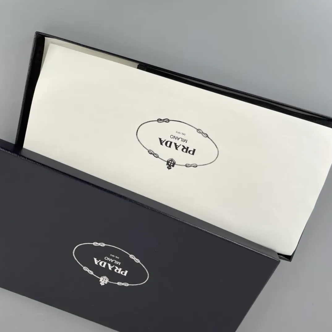 Классические Сумки Женские Prada 24773