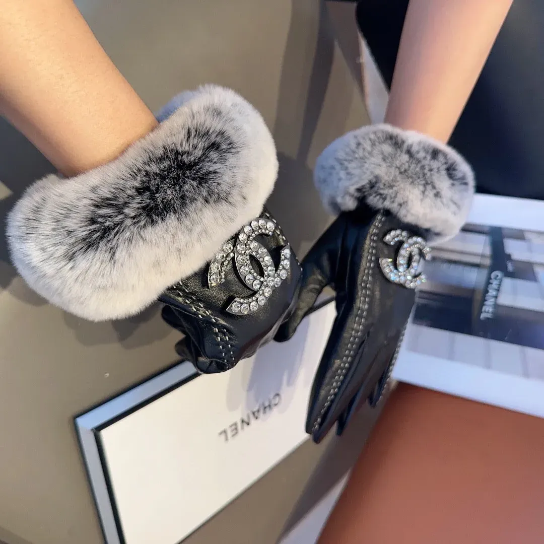 Перчатки Chanel 240481