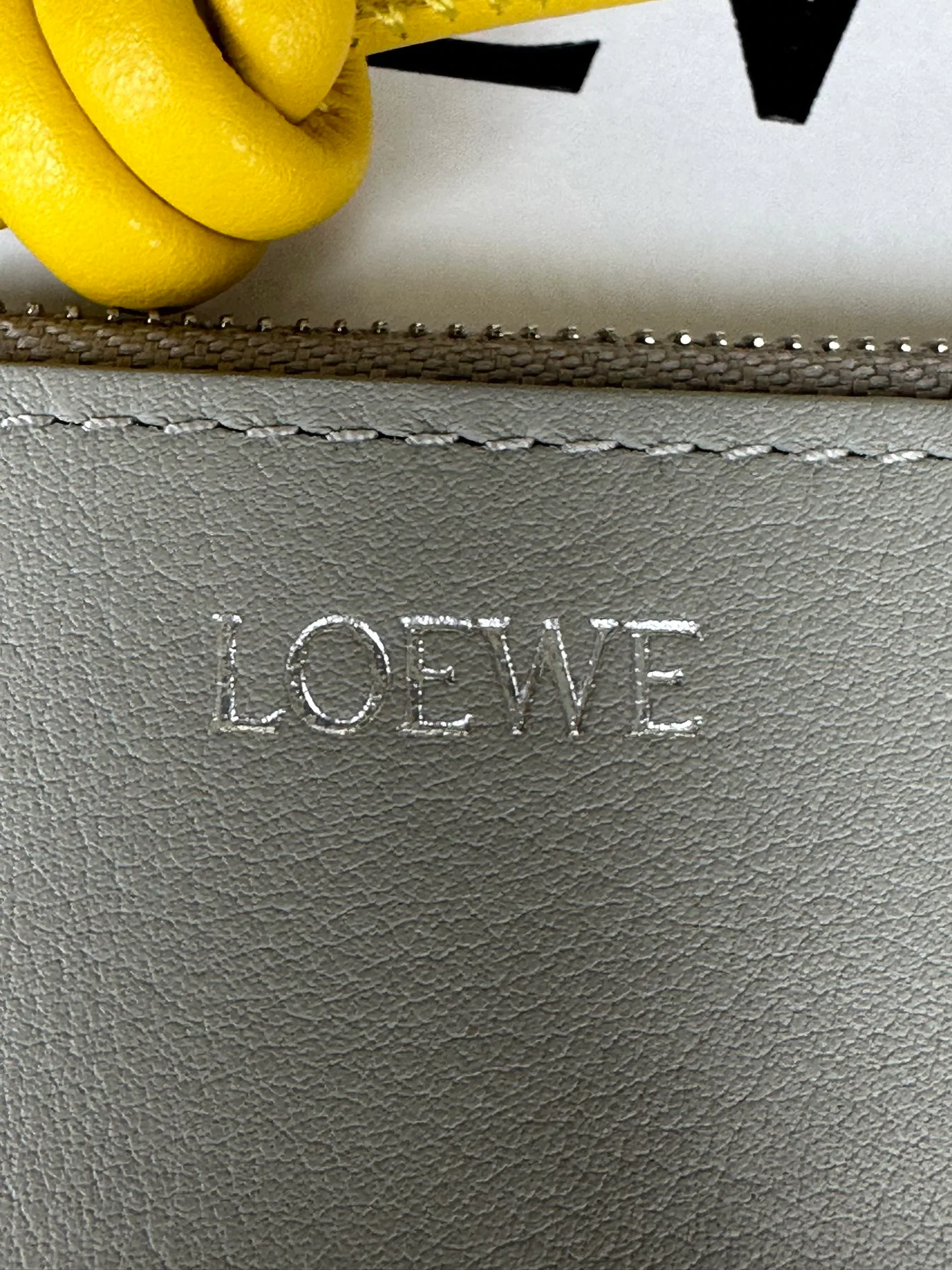 Клатчи Женские Loewe 11675816