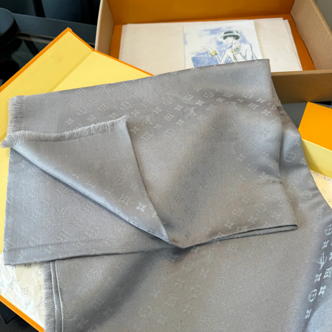 Шарфы Louis Vuitton 17827482