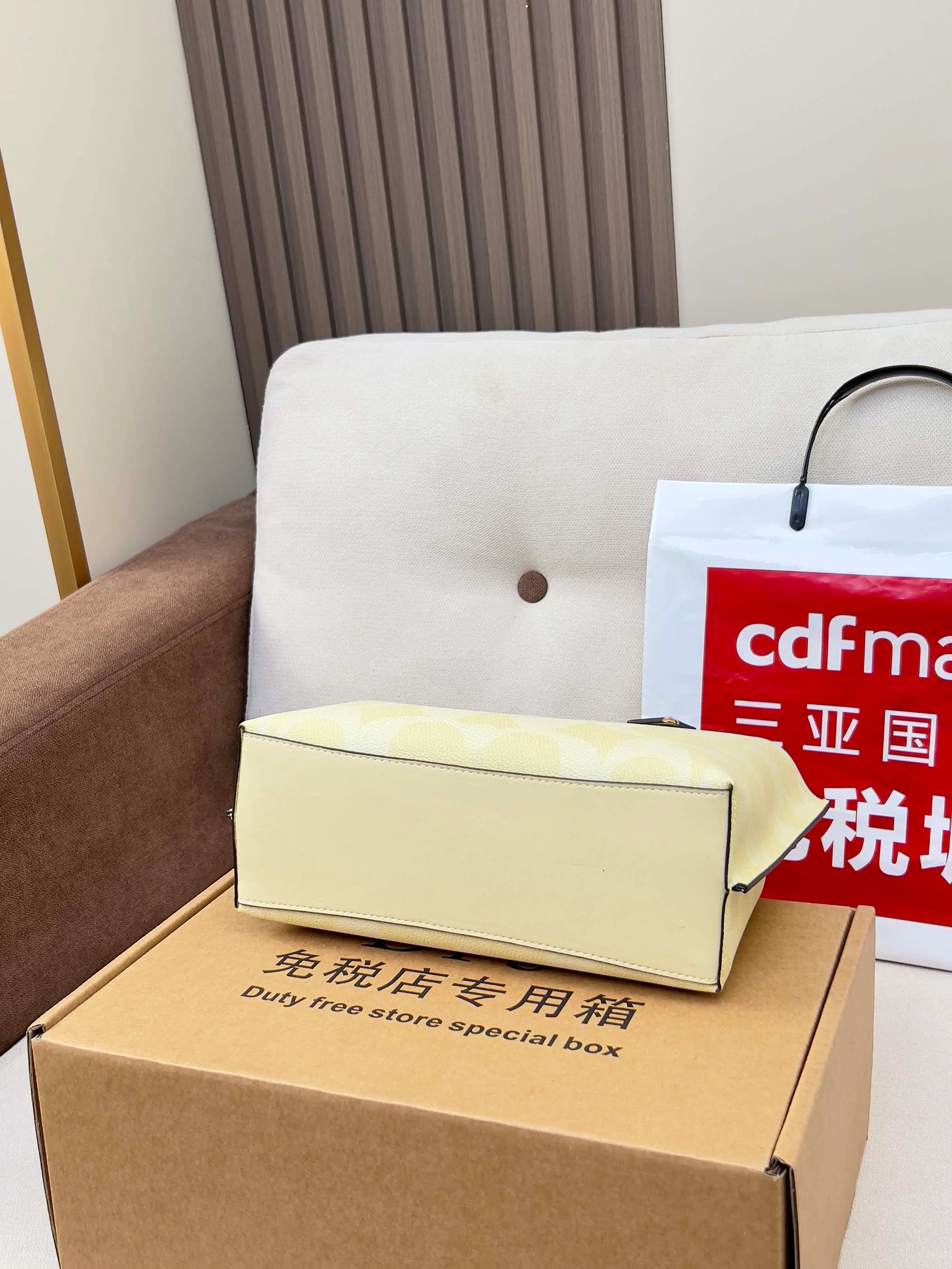 Классические Сумки Женские Coach 1864367