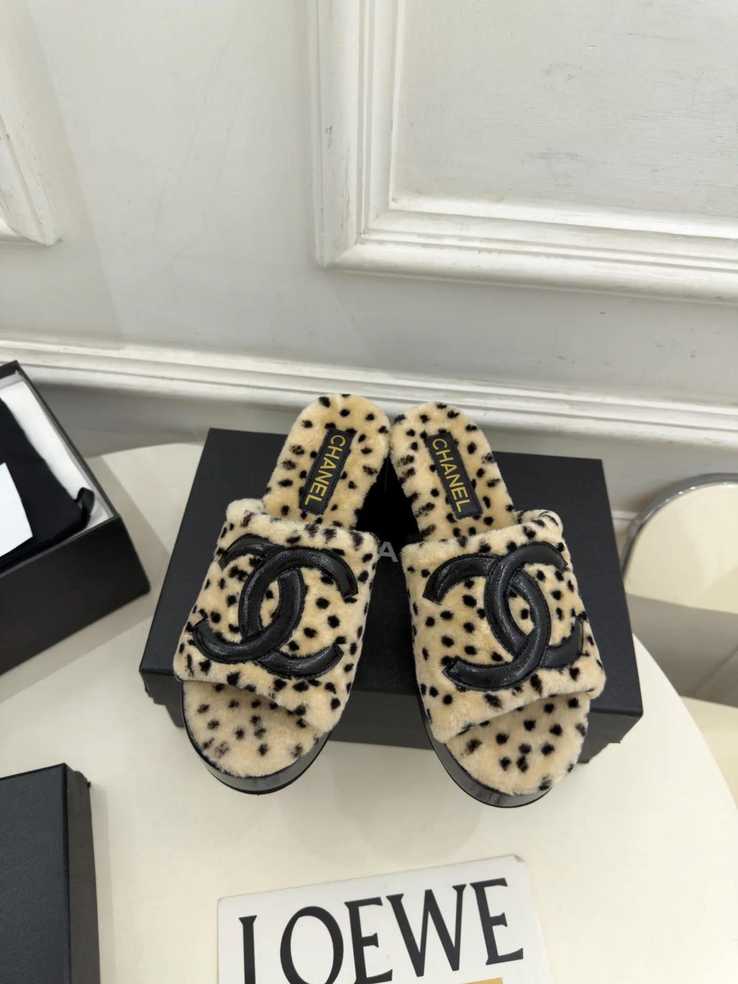 Тапочки Женские Chanel 18346889