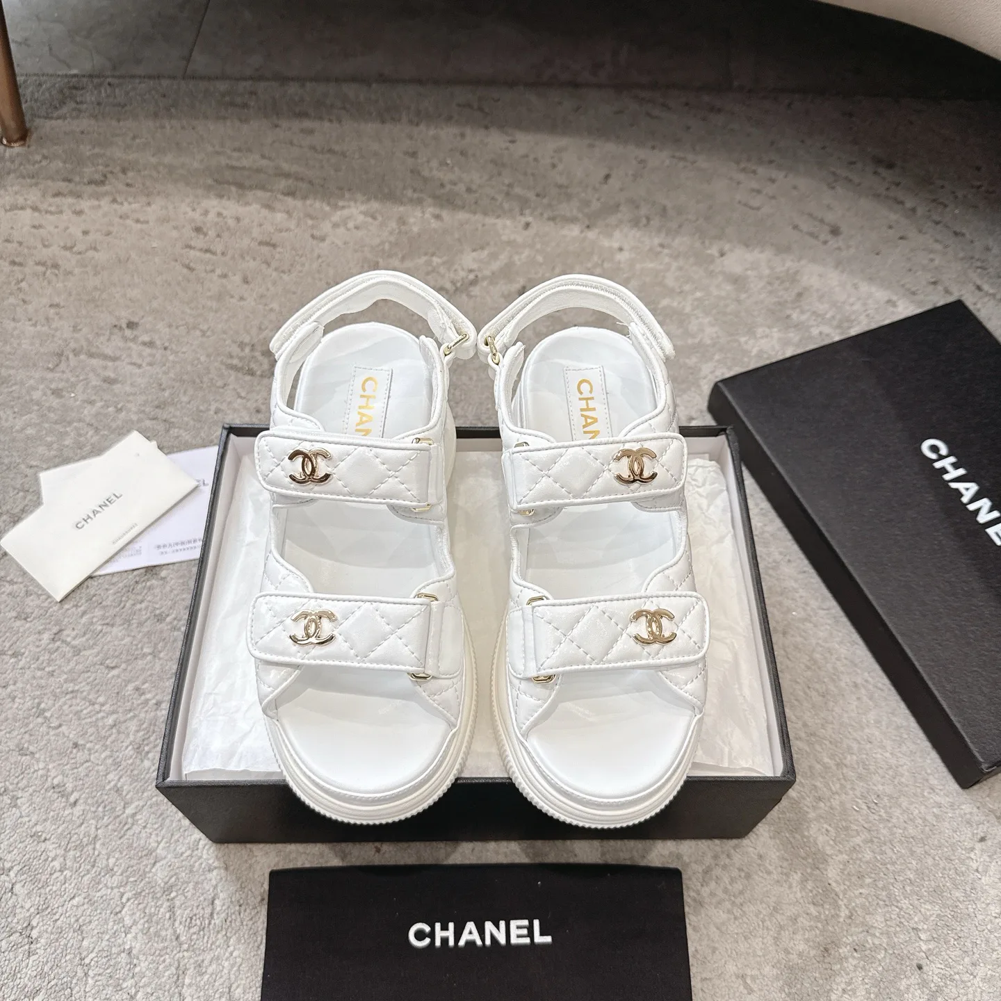 Босоножки Женские Chanel 17572324