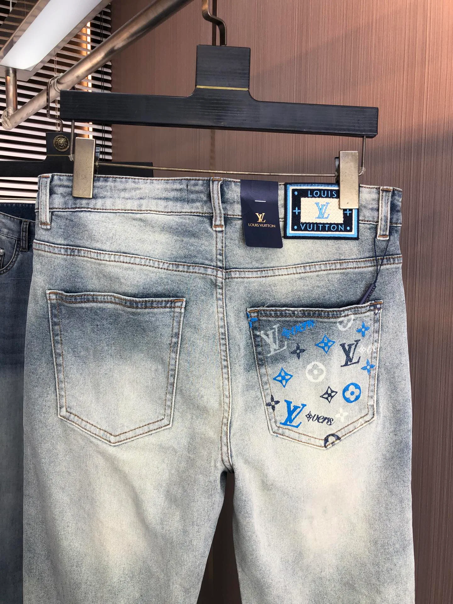 Джинсы Женские Louis Vuitton 10186815