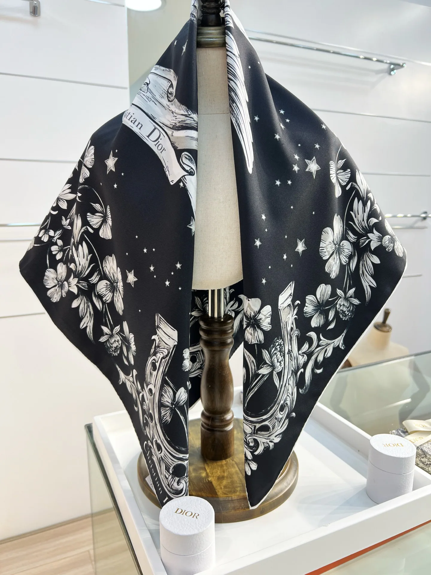 Платки Christian Dior 11722450