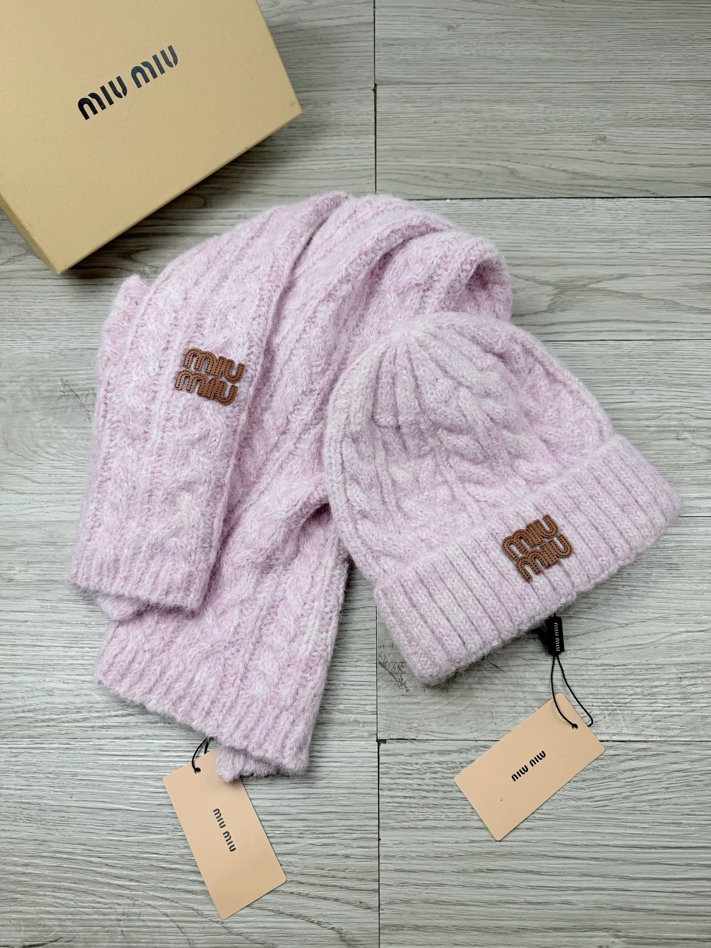 Головные Уборы Miu Miu 18549261