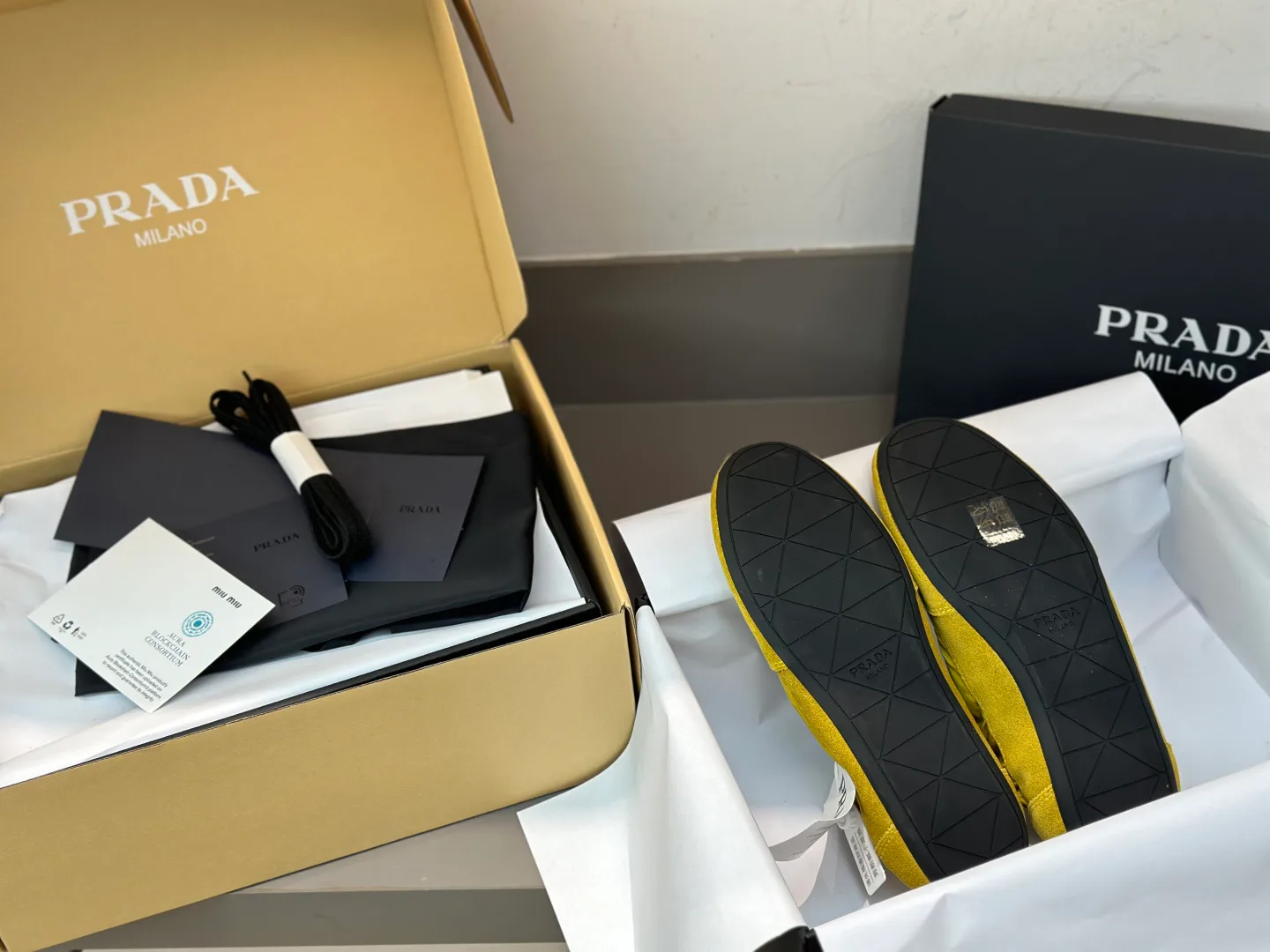 Кроссовки Женские Prada 11152977