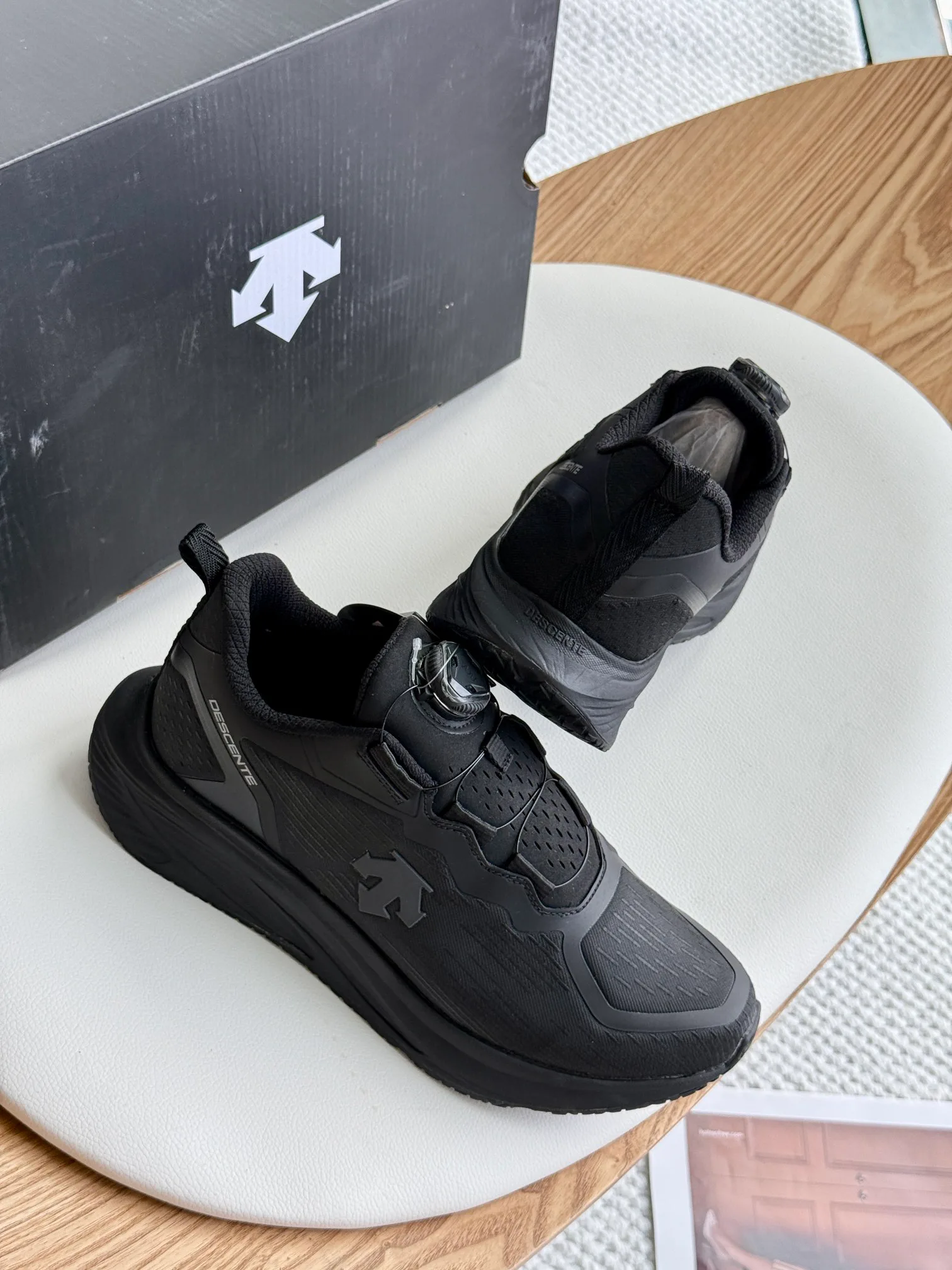 Кроссовки Мужские Descente 17894163