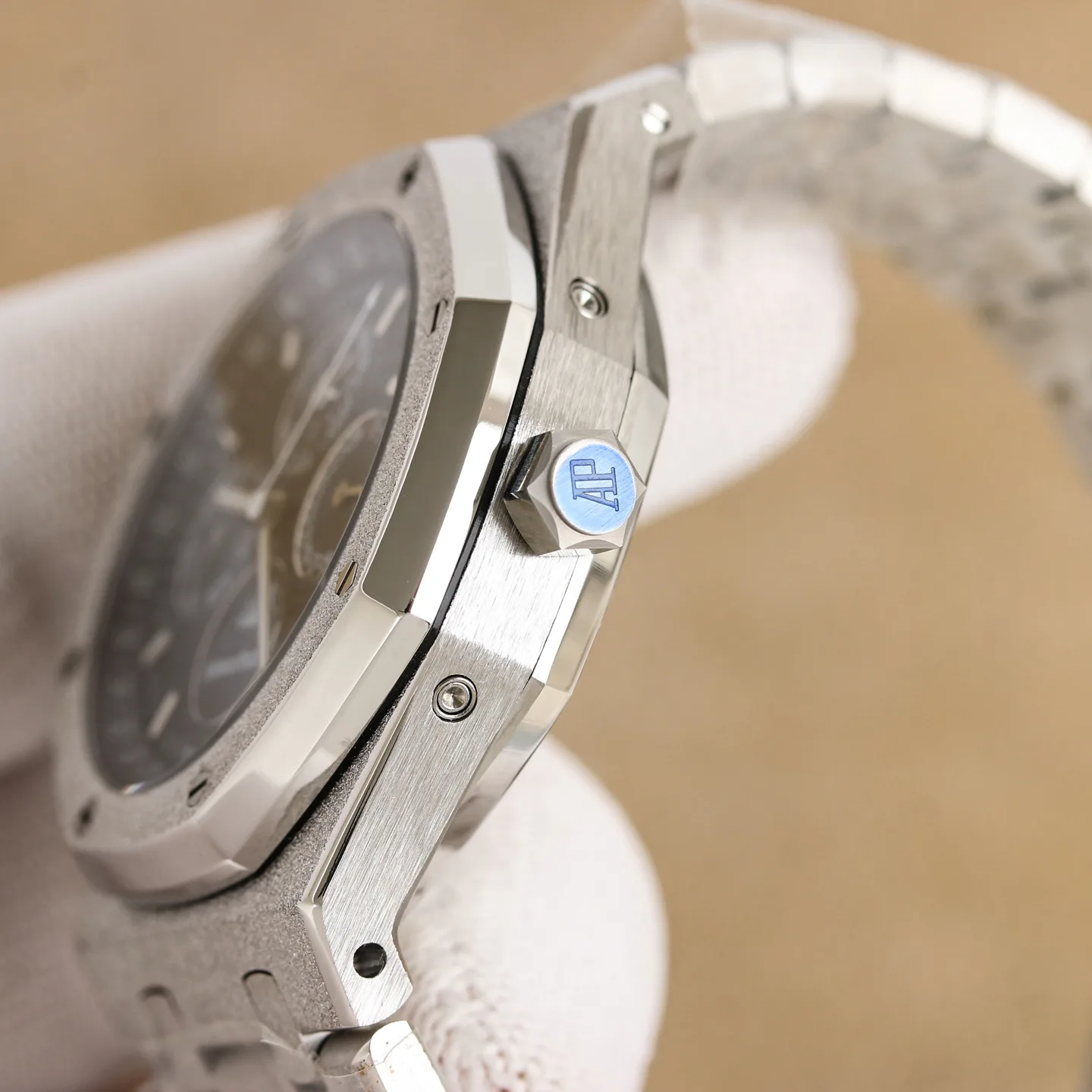 Часы Женские Audemars Piguet 11798249