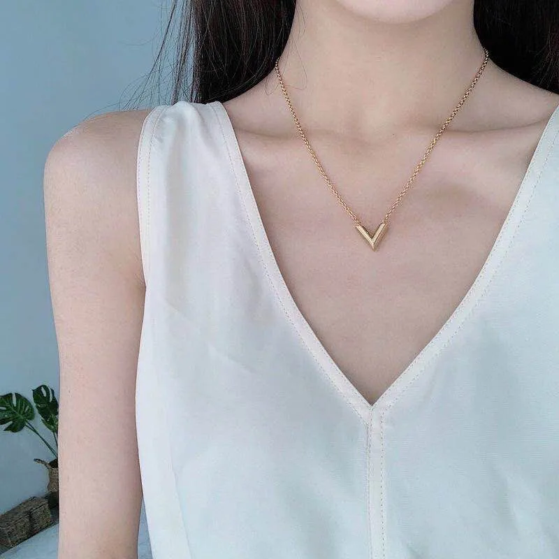 Бижутерия Louis Vuitton 17922654