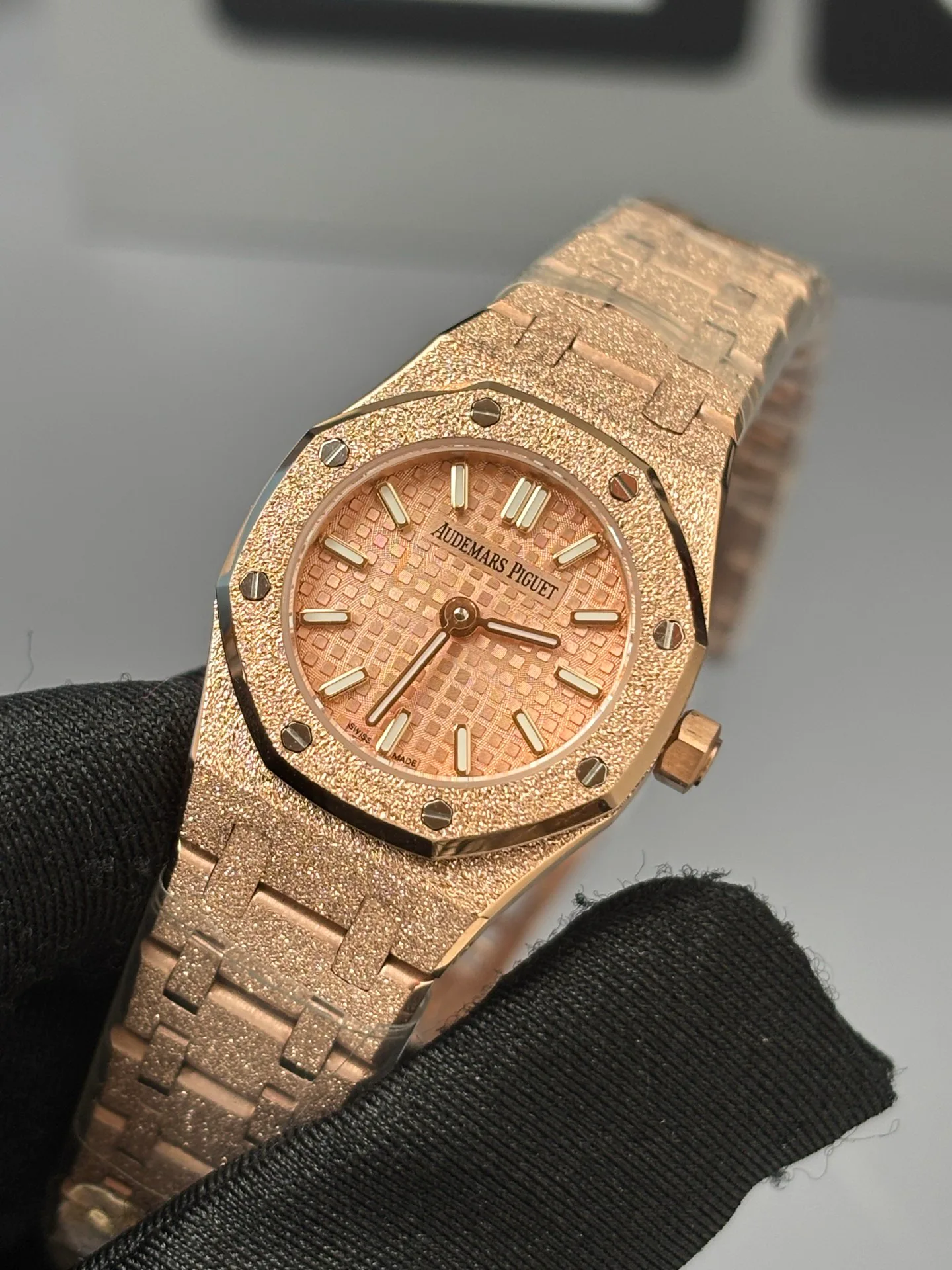 Часы Женские Audemars Piguet 11696025