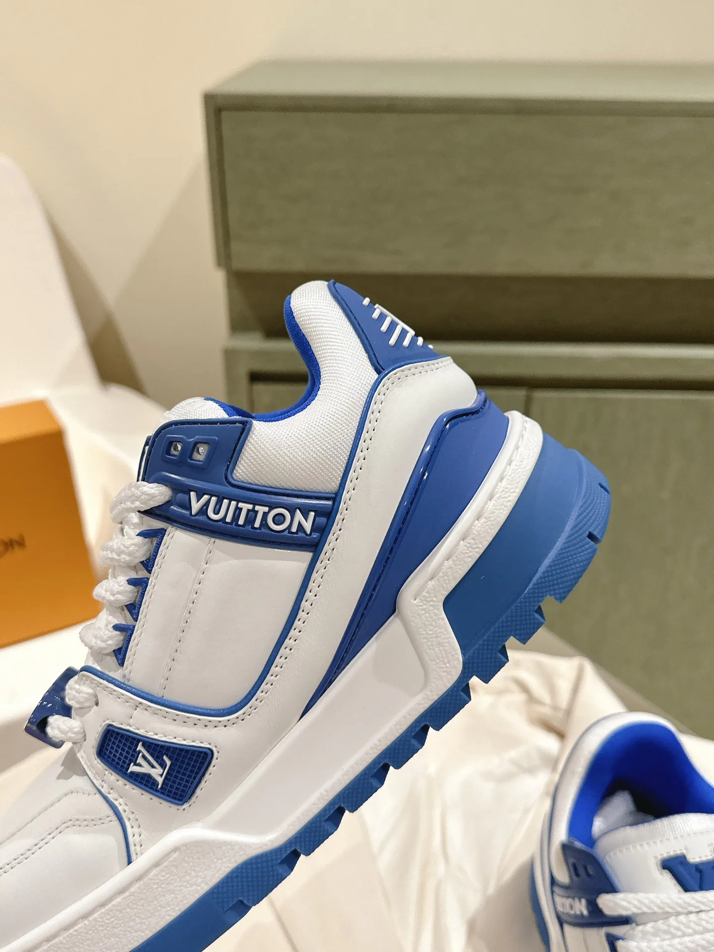 Кроссовки Женские Louis Vuitton 68752