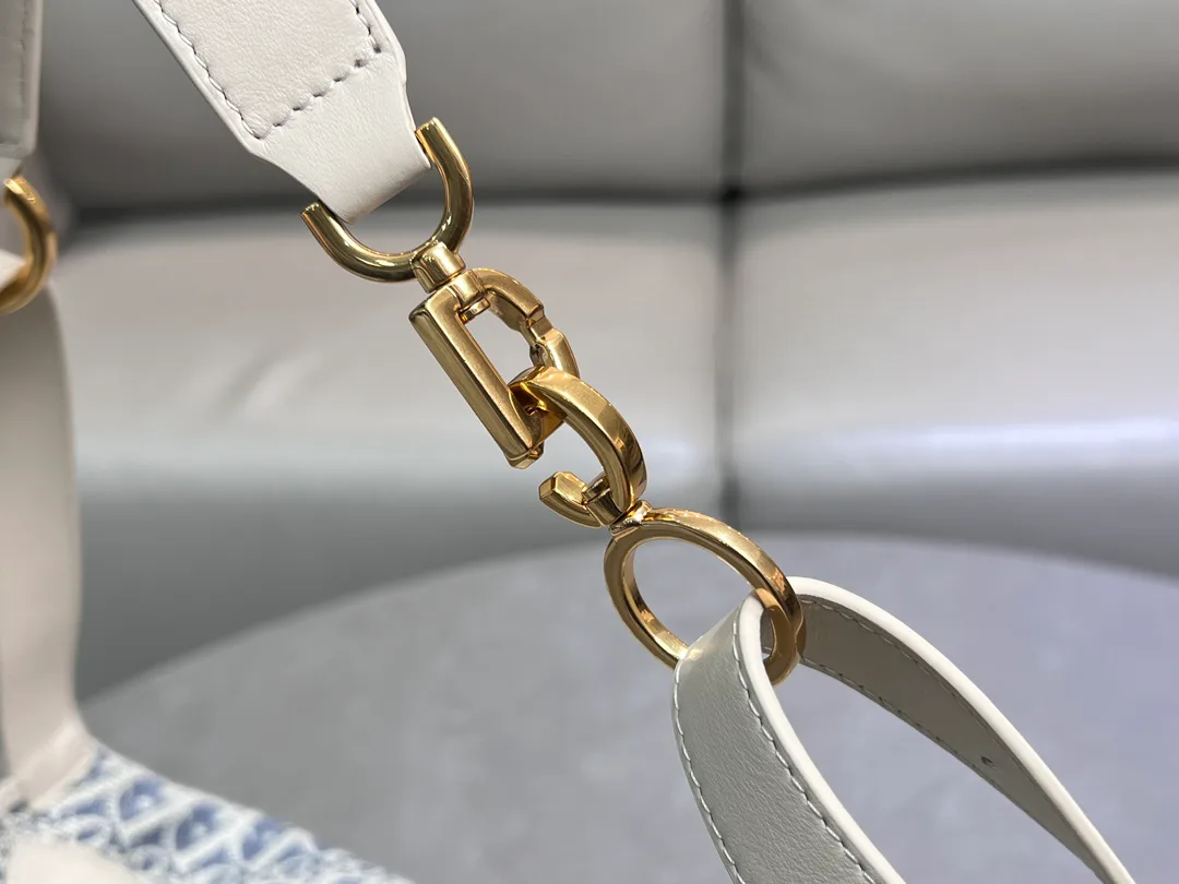 Классические Сумки Женские Christian Dior 12594859