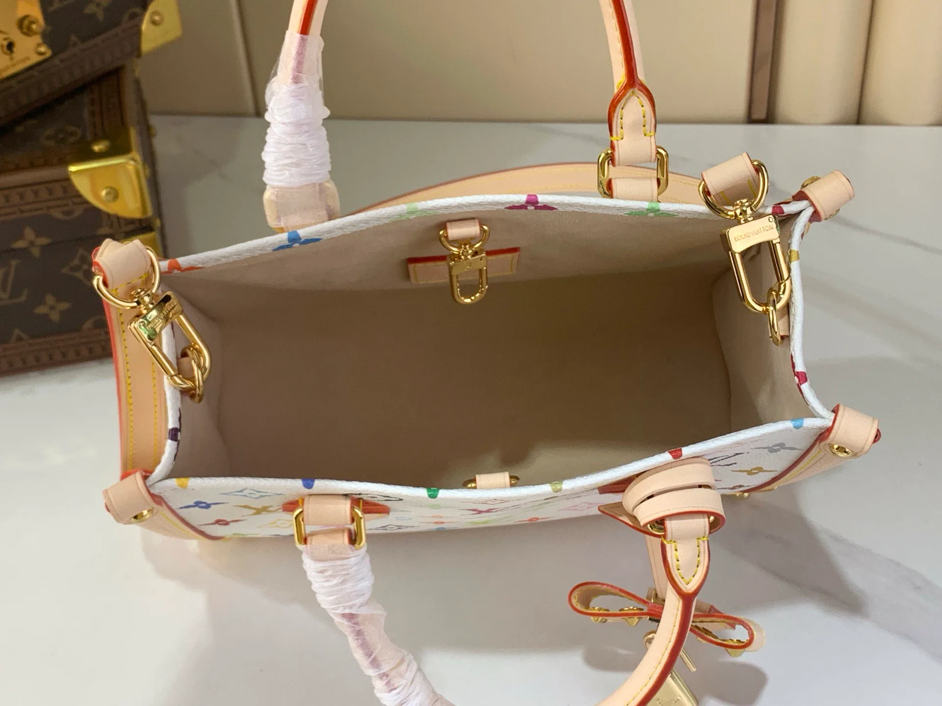 Классические Сумки Женские Louis Vuitton 1327775