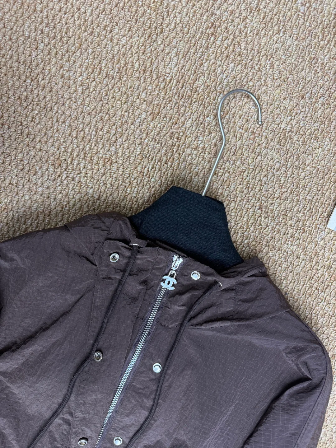 Куртки И Пуховики Женские Chanel 13153884