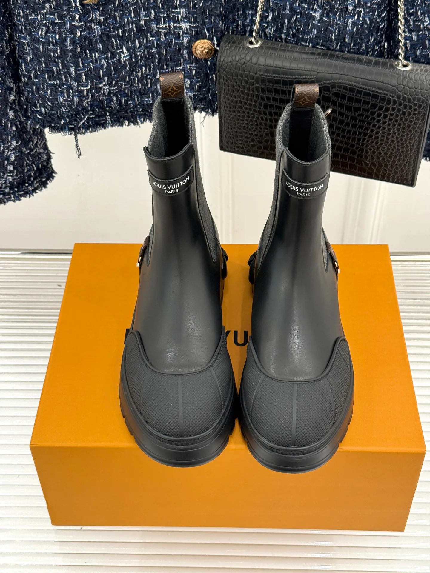 Ботинки Женские Louis Vuitton 19686143