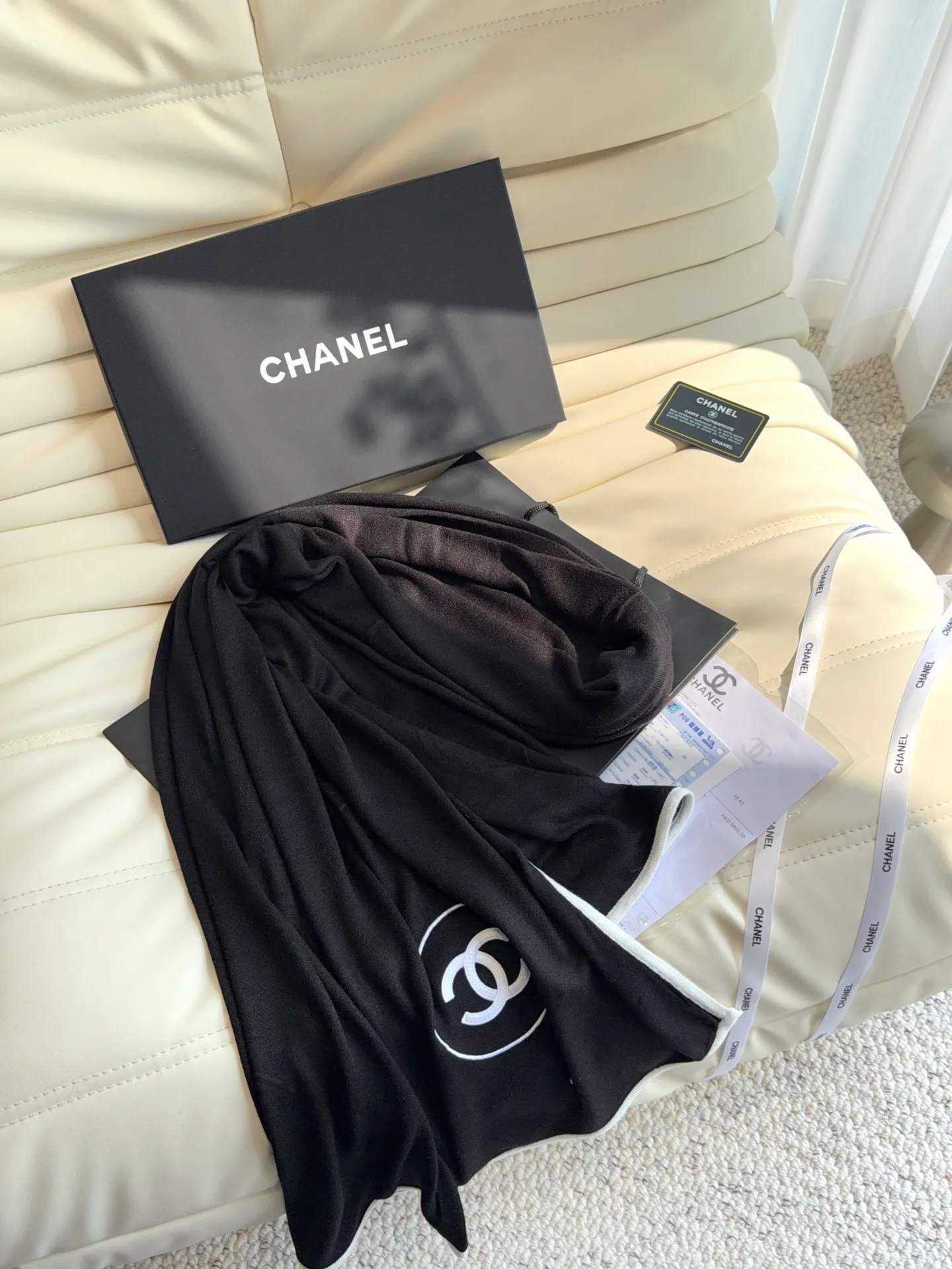 Шарфы Chanel 18675760