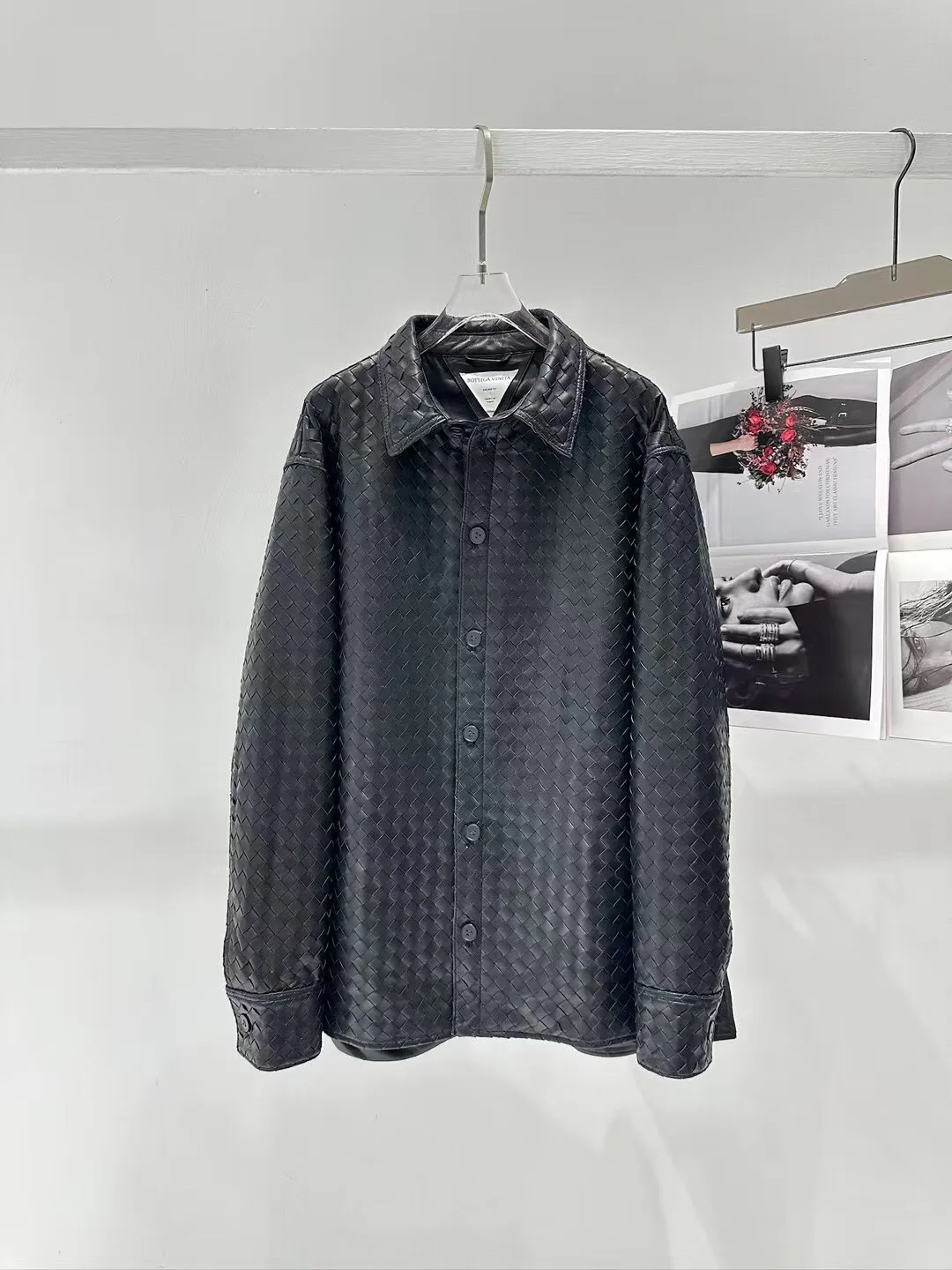 Кожаные Куртки И Дублёнки Женские Bottega Veneta 13997682