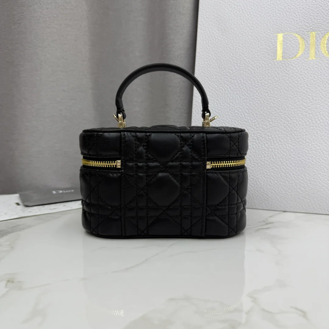 Классические Сумки Женские Christian Dior 11905729