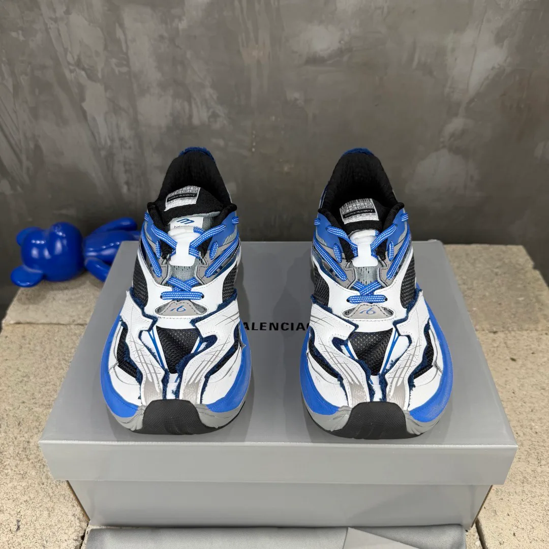 Кроссовки Женские Balenciaga 17787125