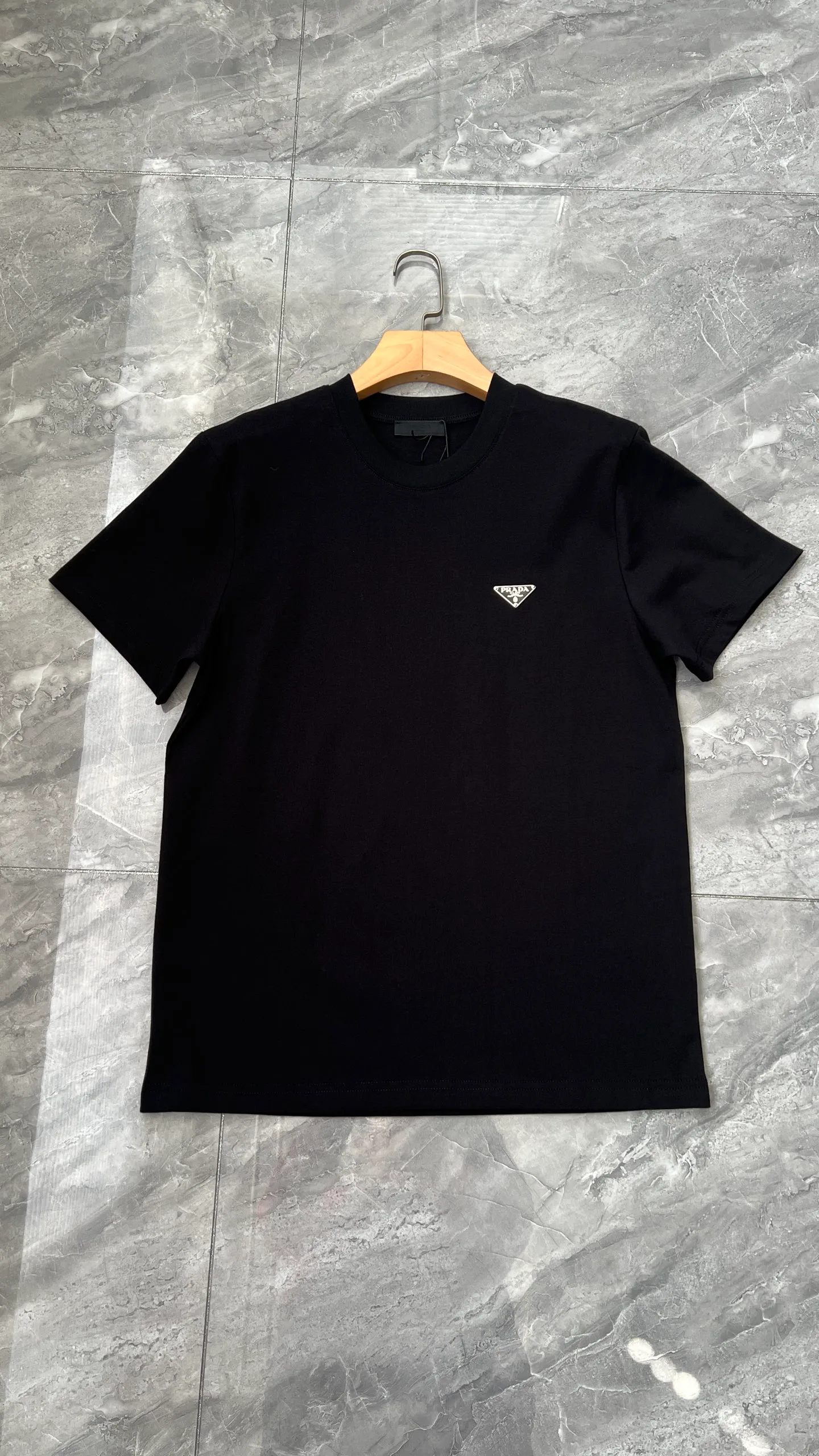 Футболки Женские Prada 11385446