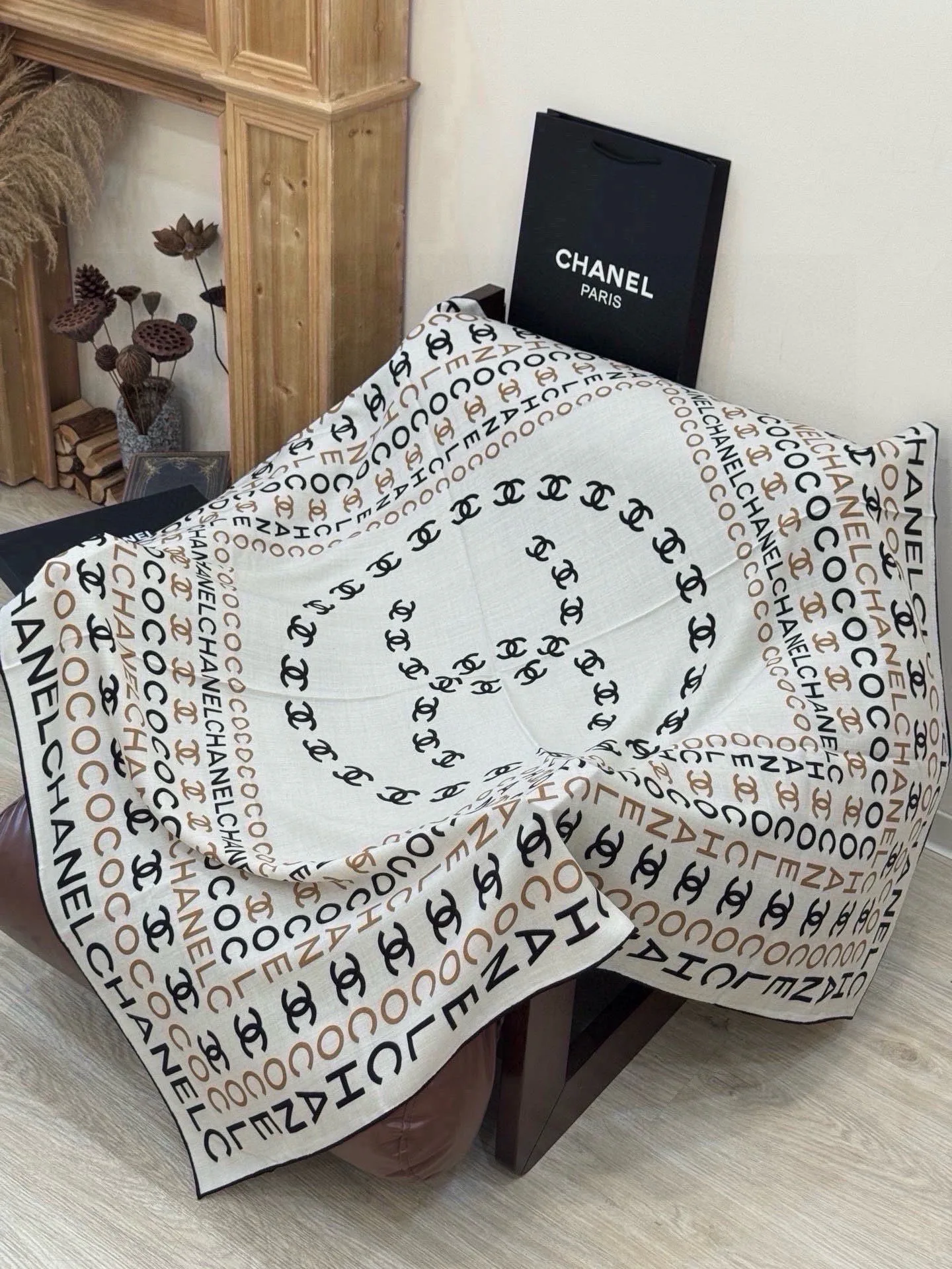 Шарфы Chanel 17631799