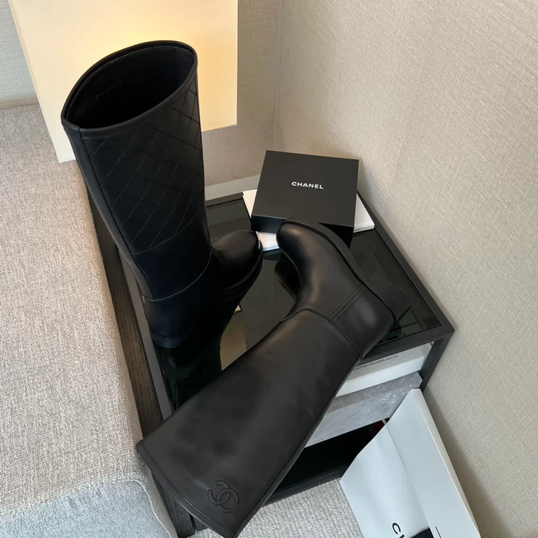 Сапоги Женские Chanel 18347571