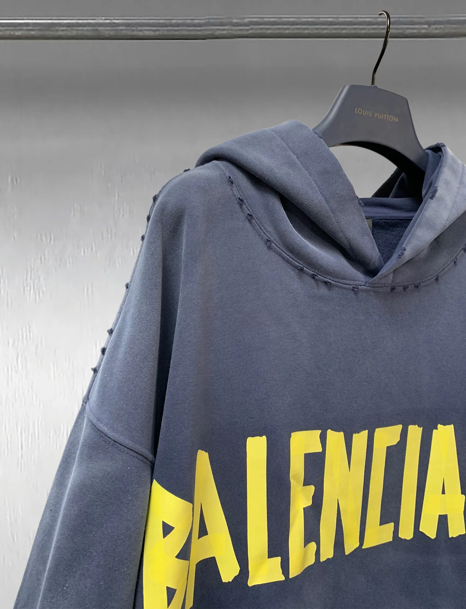 Свитшоты И Худи Женские Balenciaga 10394875