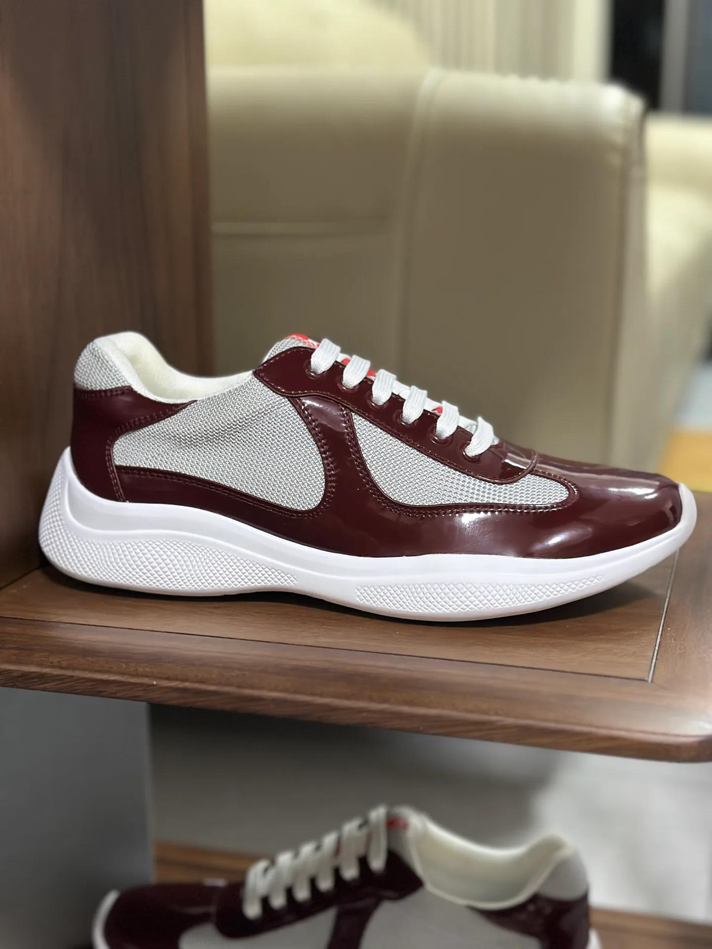 Кроссовки Женские Prada 18262259