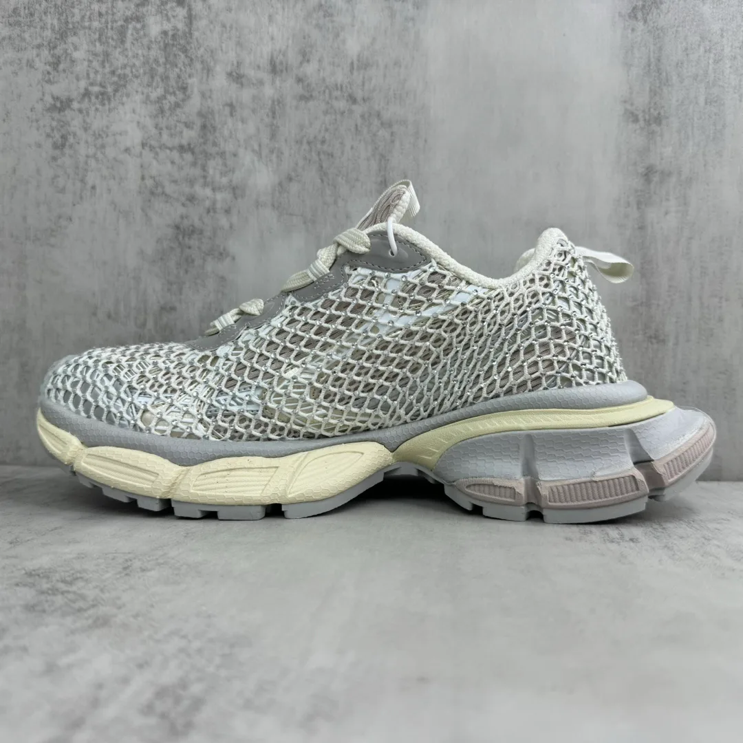 Кроссовки Женские Balenciaga 11705473