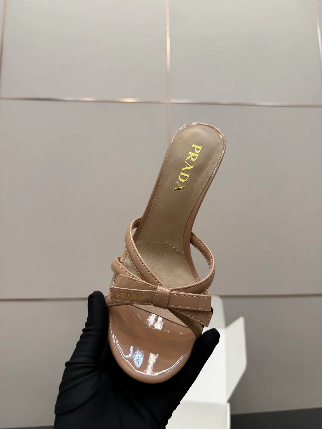Босоножки Женские Prada 16960880