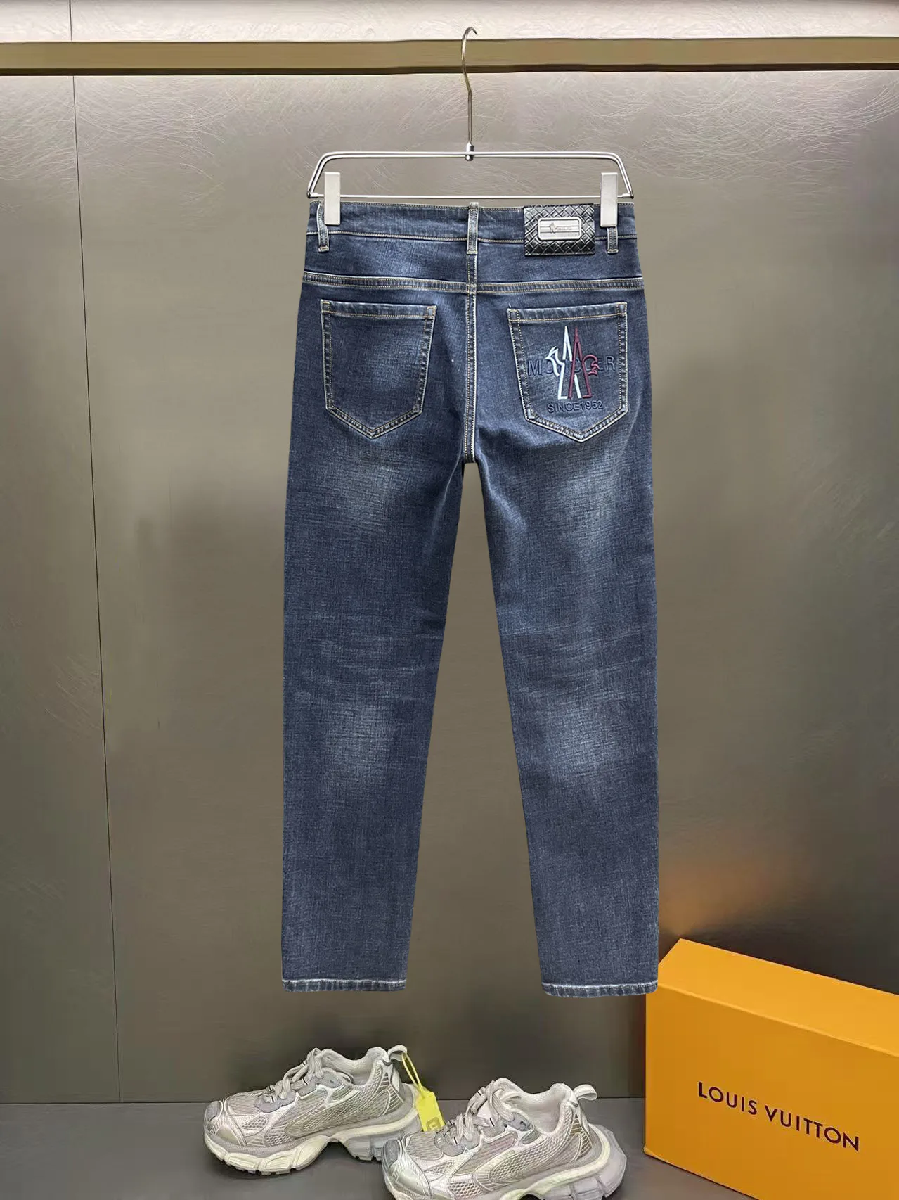 Джинсы Мужские Moncler 9175020
