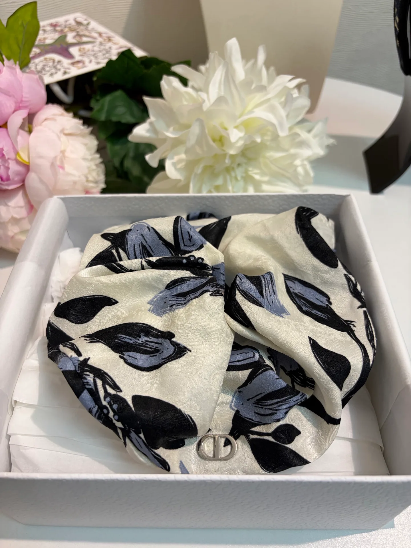 Платки Christian Dior 11524589