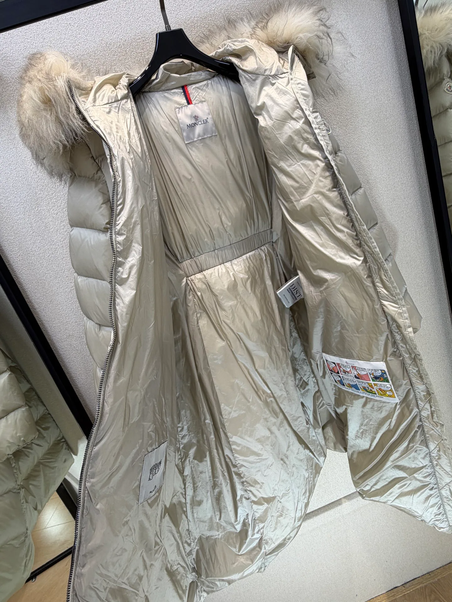 Куртки И Пуховики Женские Moncler 19335009