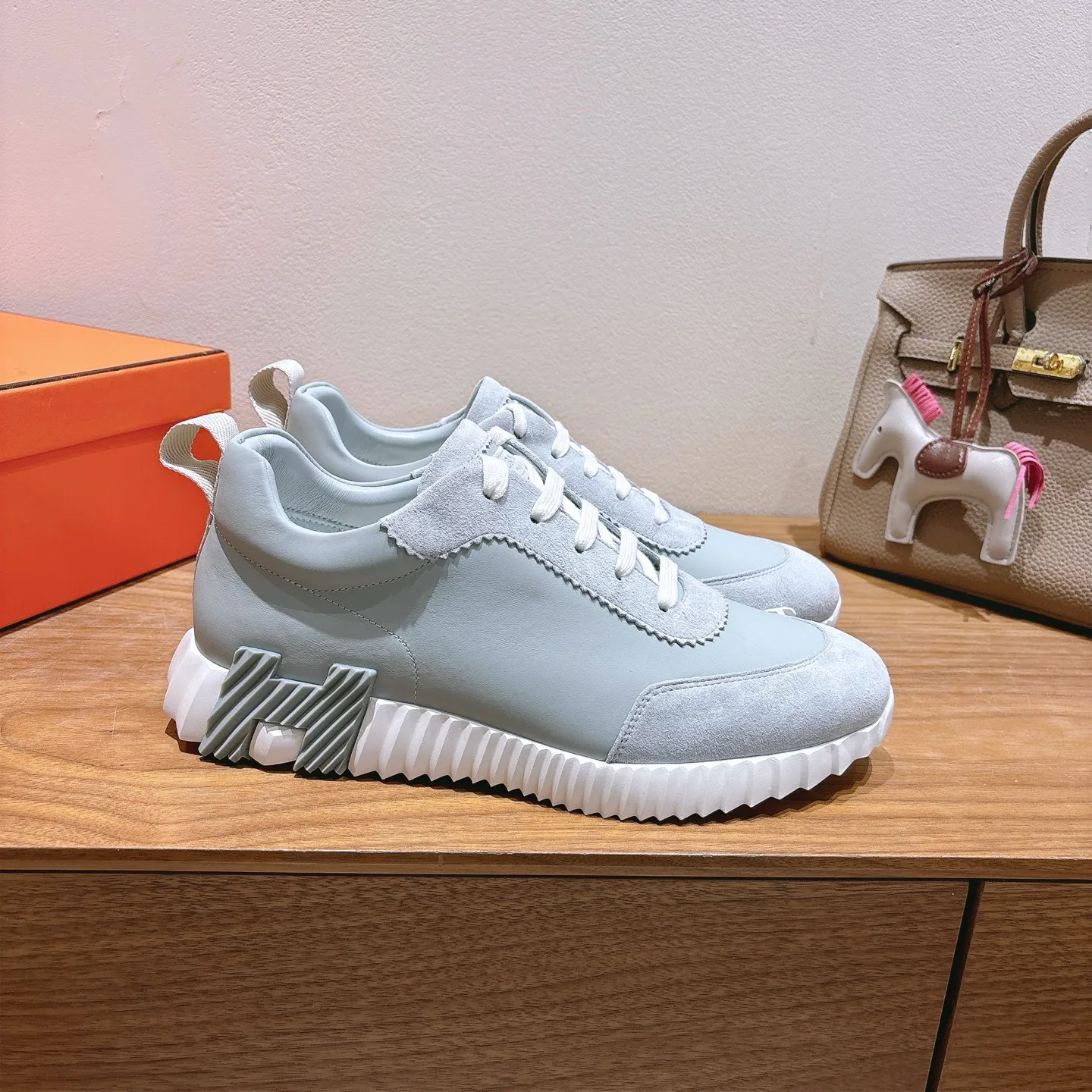 Кроссовки Женские Hermes 9915043