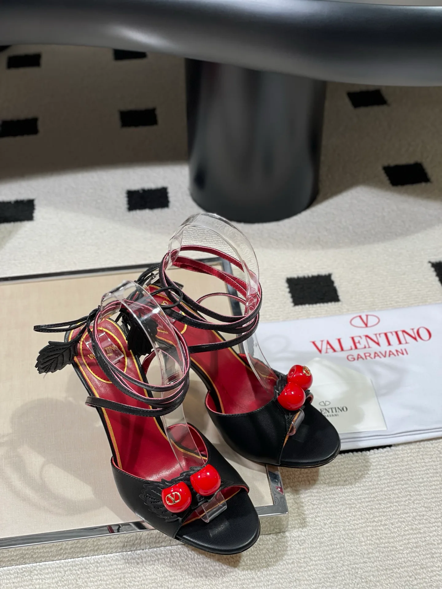 Босоножки Женские Valentino 13189668