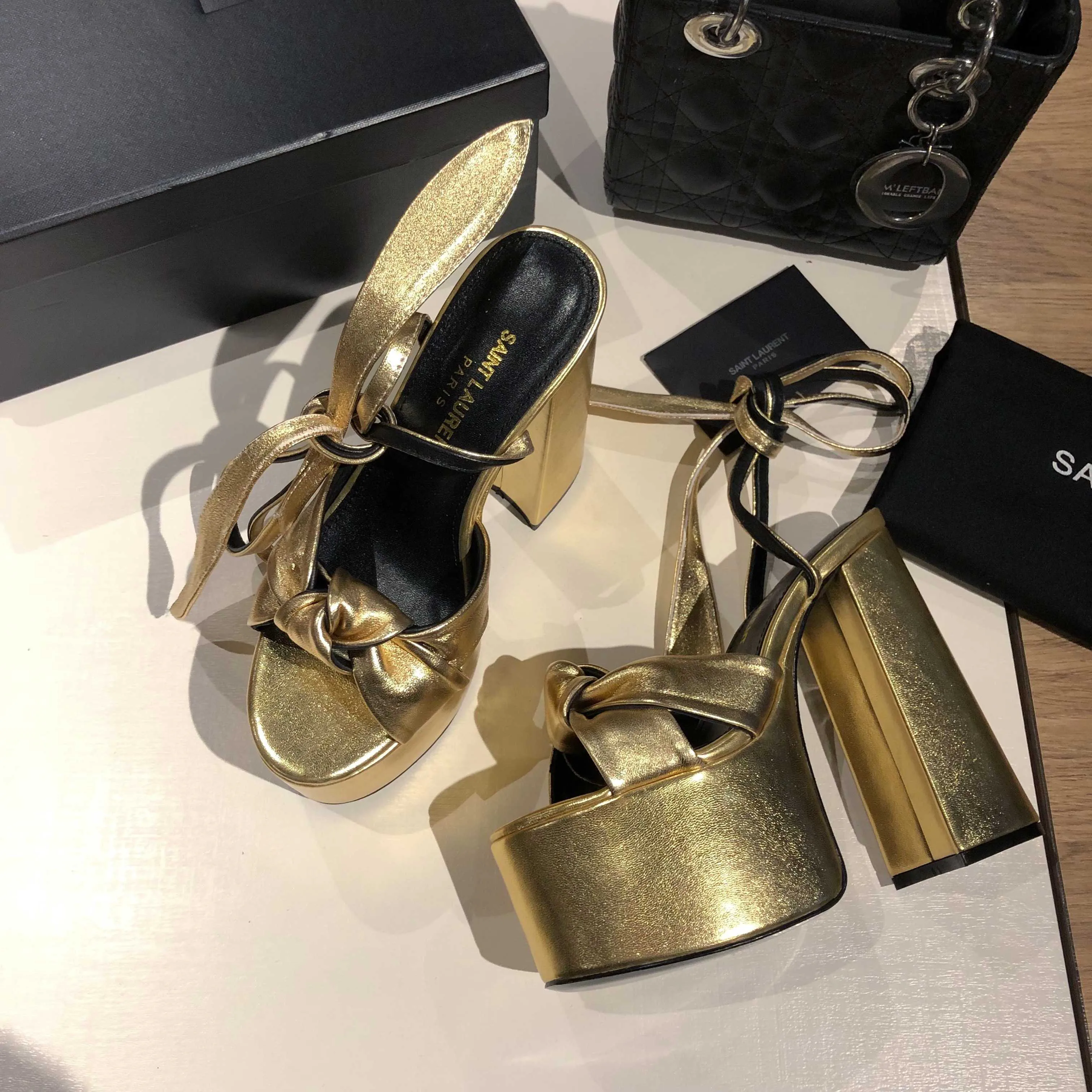 Босоножки Женские Saint Laurent 11220447