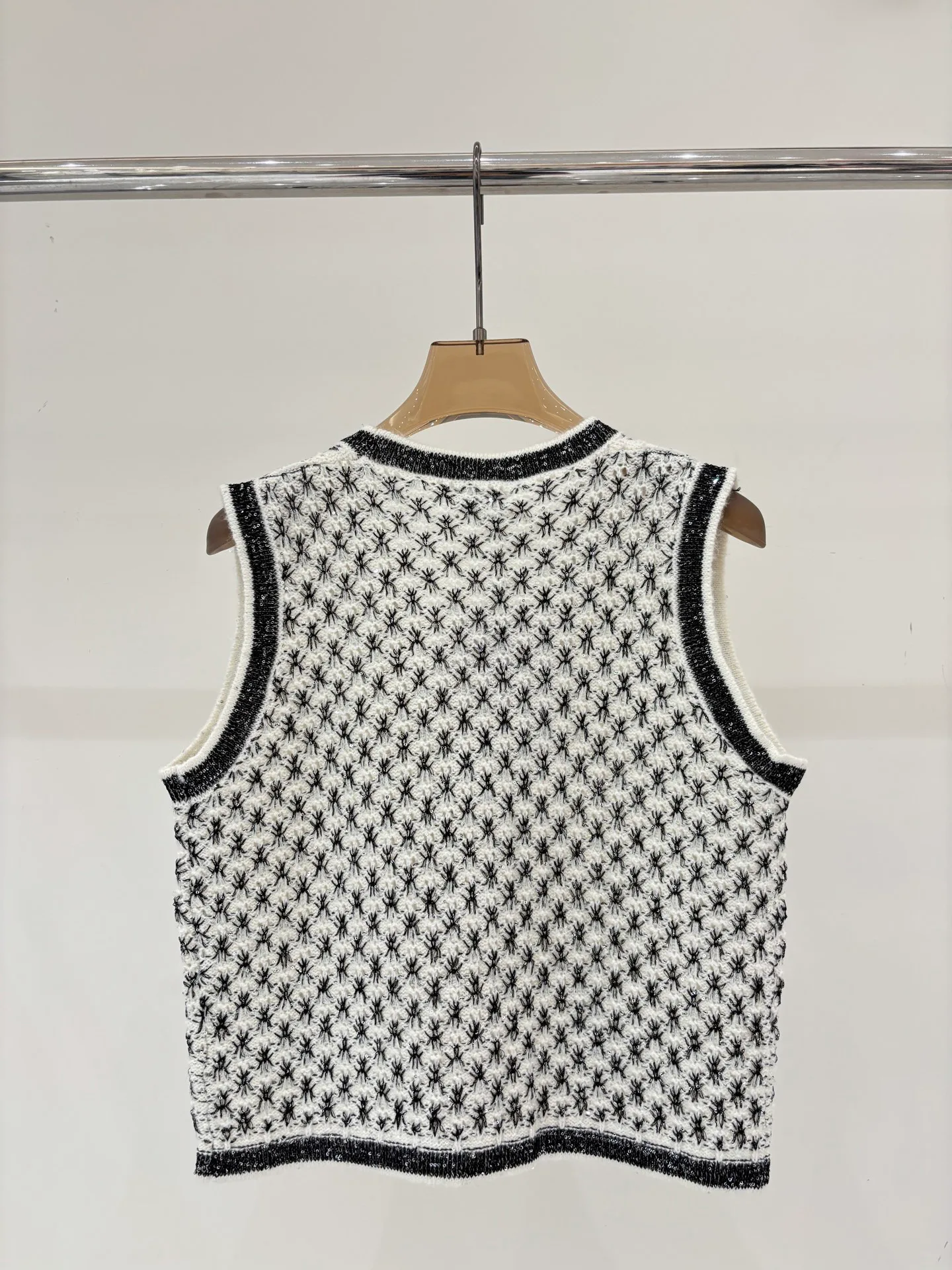 Жилеты Женские Chanel 11864860