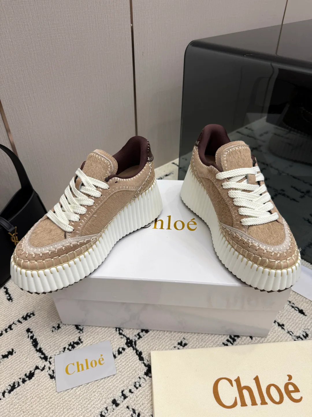 Кроссовки Женские Chloe 19336889