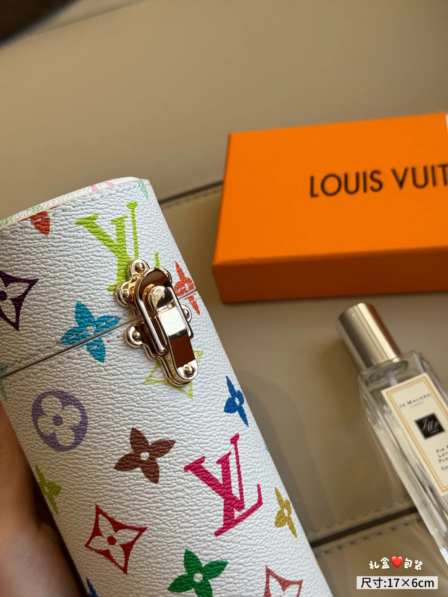 Клатчи Женские Louis Vuitton 18325430