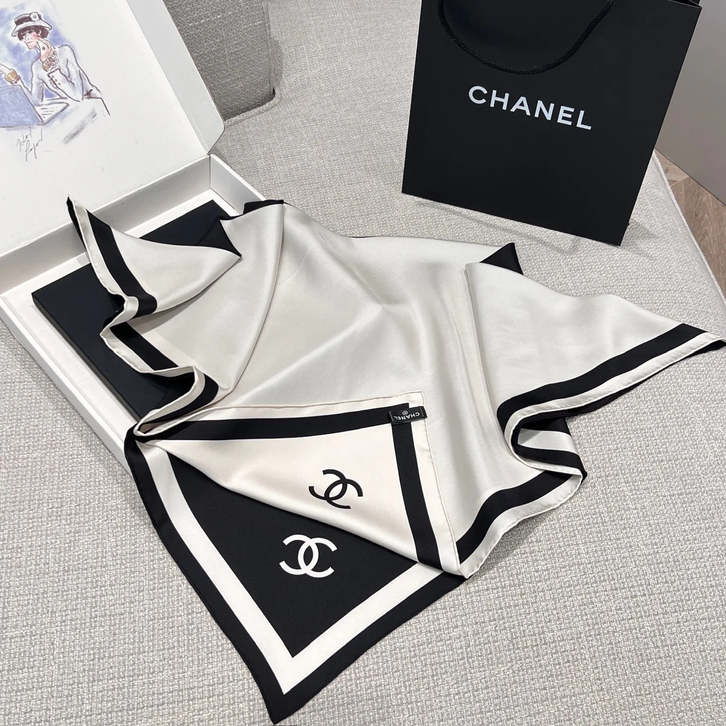 Платки Chanel 13268304