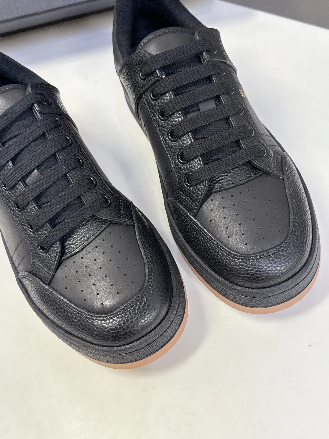 Кроссовки Женские Saint Laurent 809387