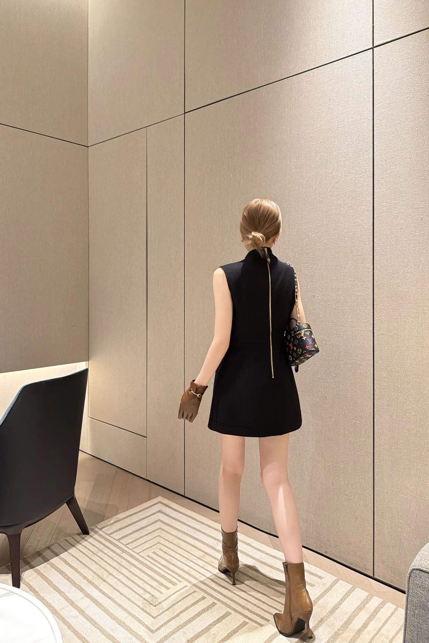 Платья Женские Louis Vuitton 18259361