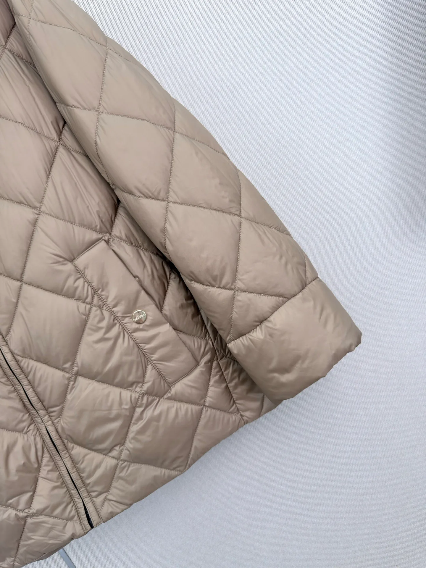 Куртки И Пуховики Женские Max Mara 18108354