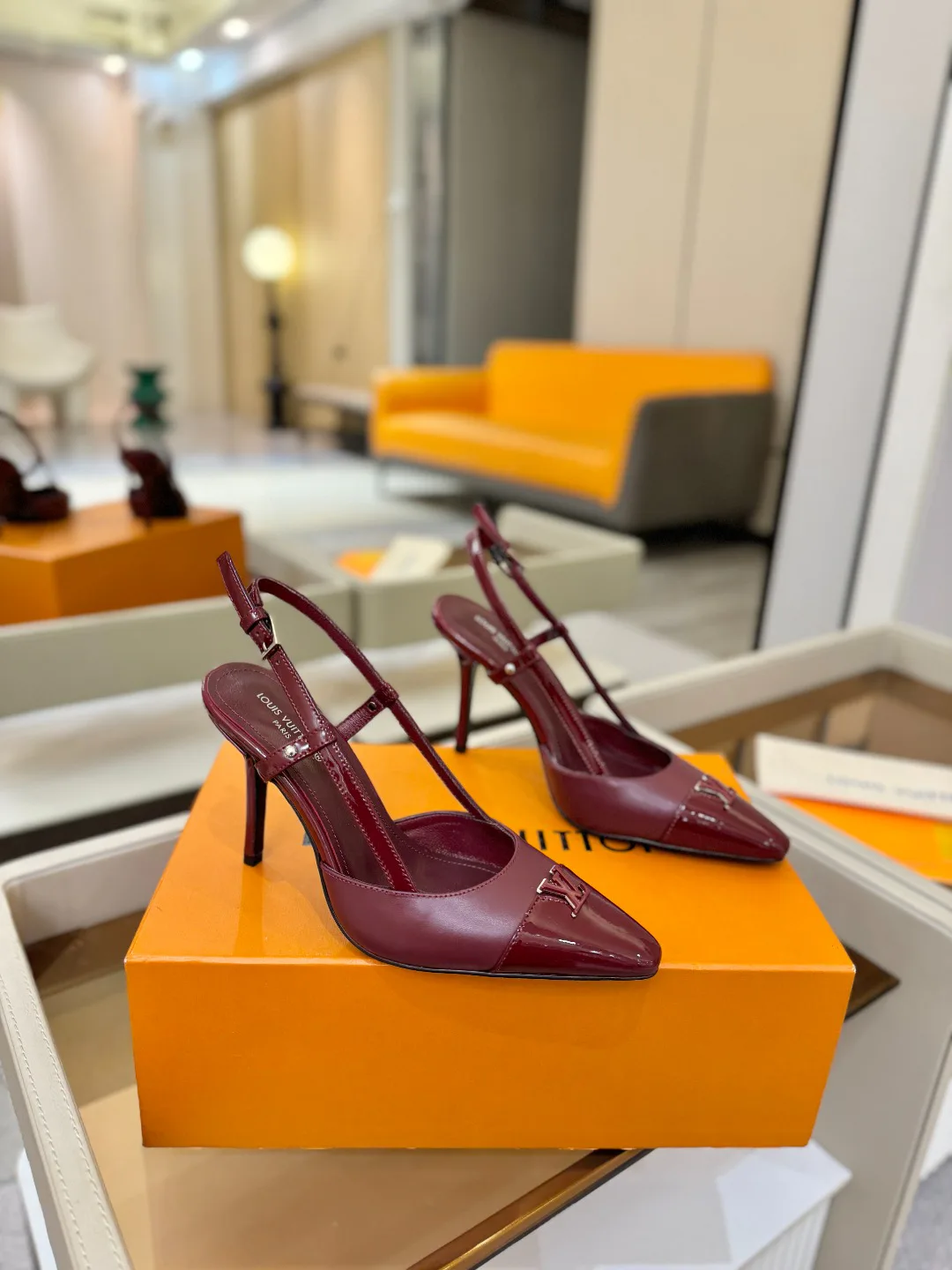 Туфли Женские Louis Vuitton 10910149