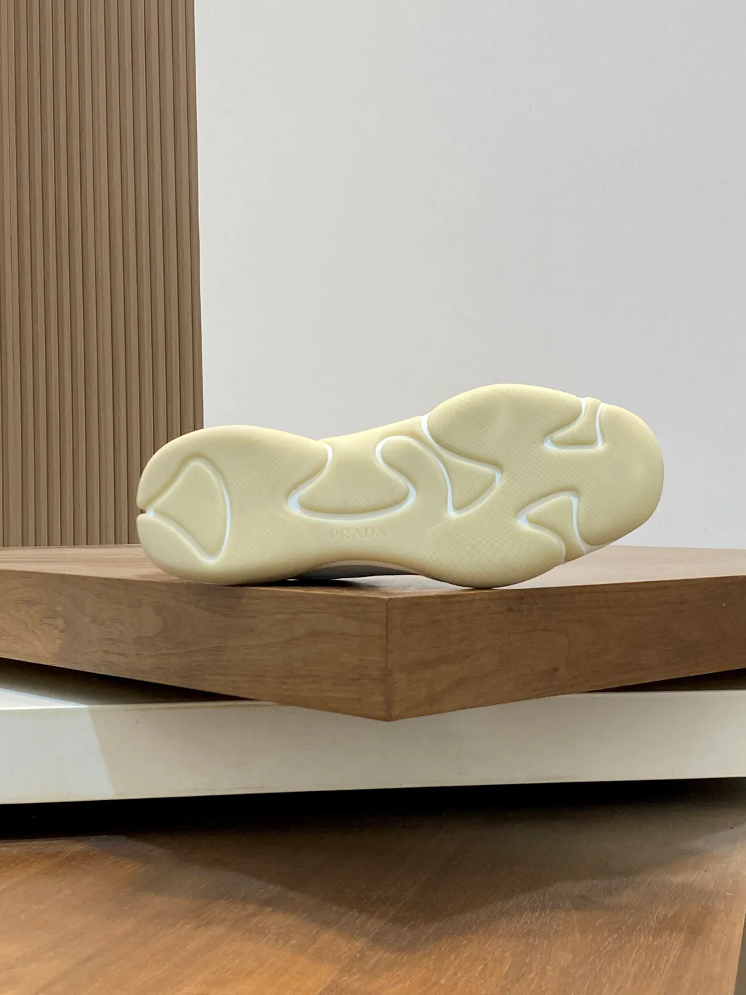 Кроссовки Мужские Prada 2564729