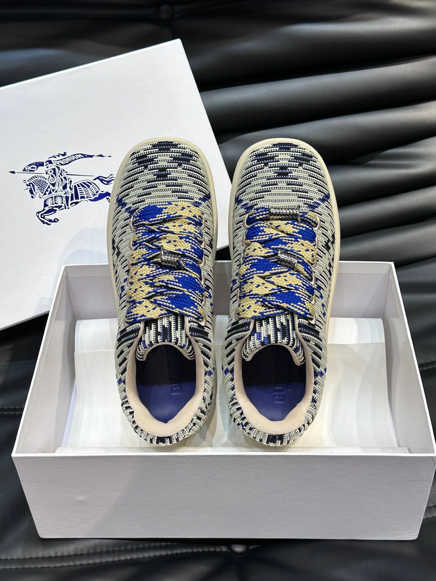 Кроссовки Женские Burberry 18744101