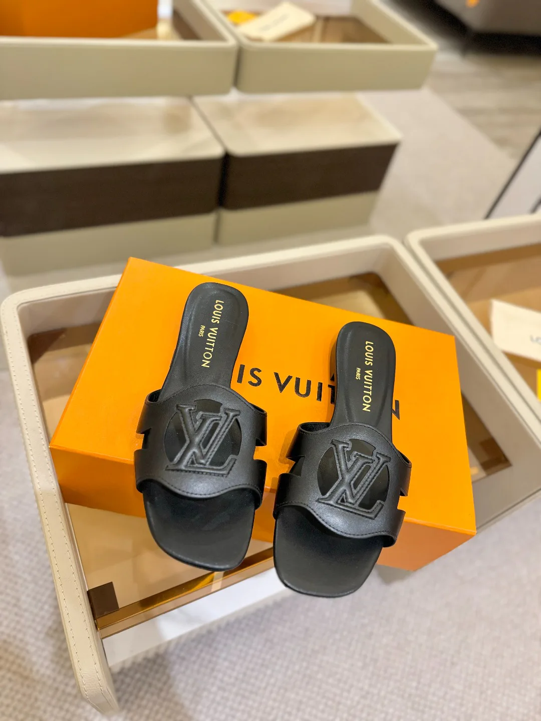 Сандалии Женские Louis Vuitton 9623537