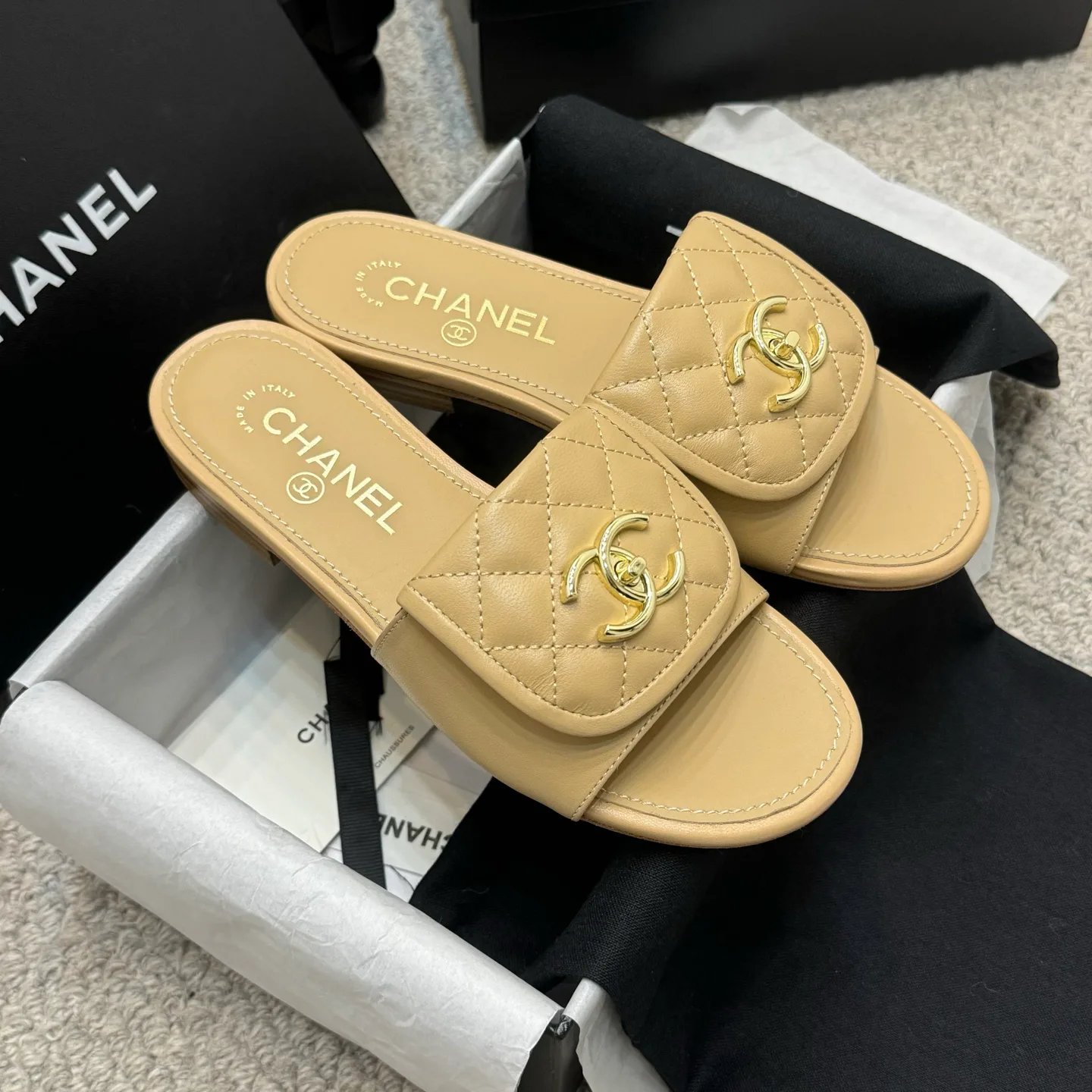 Шлепанцы Женские Chanel 13843